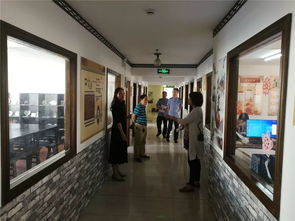 金山區(qū)開展民辦教育培訓(xùn)機(jī)構(gòu)“雙隨機(jī)、一公開”聯(lián)合檢查，規(guī)范市場(chǎng)促發(fā)展